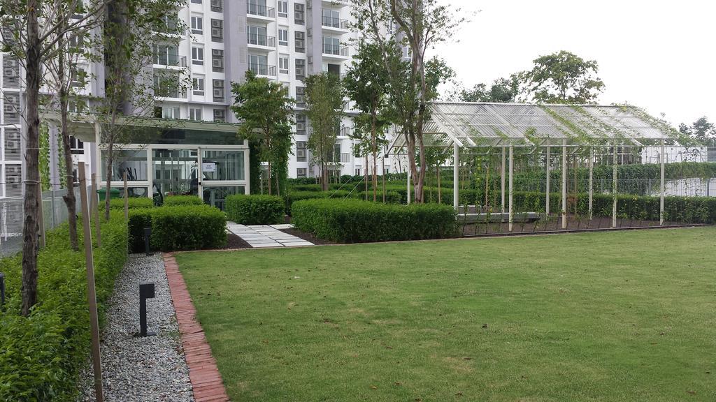 Getaway Residence At Cyberjaya Exterior foto